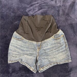 Isabel Maternity Shorts with Crossover Panels